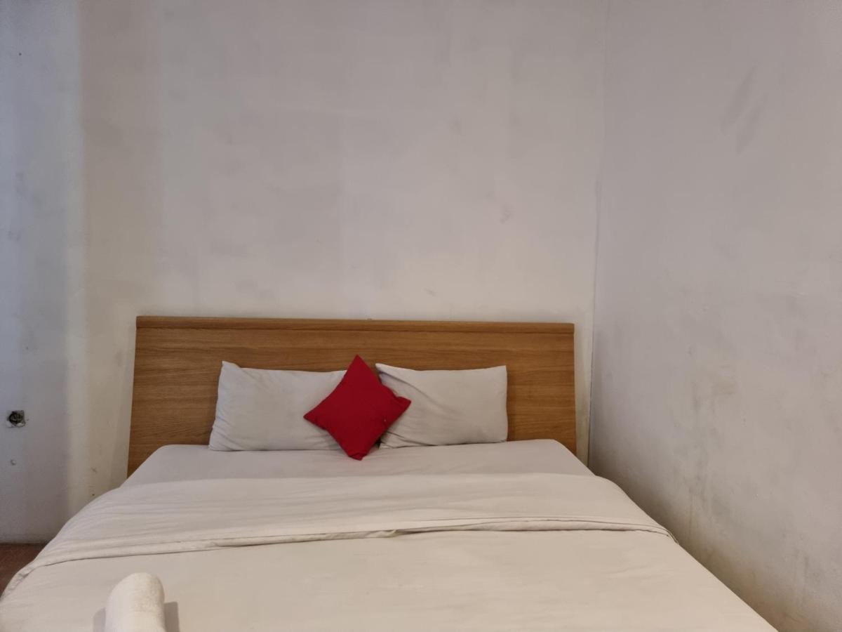 Oyo 90450 Sentra Inn Medan Zewnętrze zdjęcie