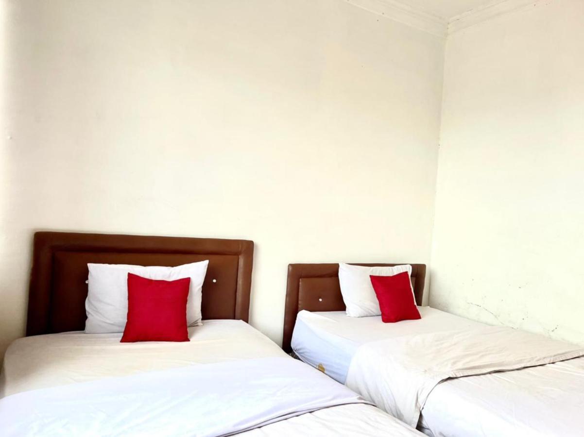 Oyo 90450 Sentra Inn Medan Zewnętrze zdjęcie