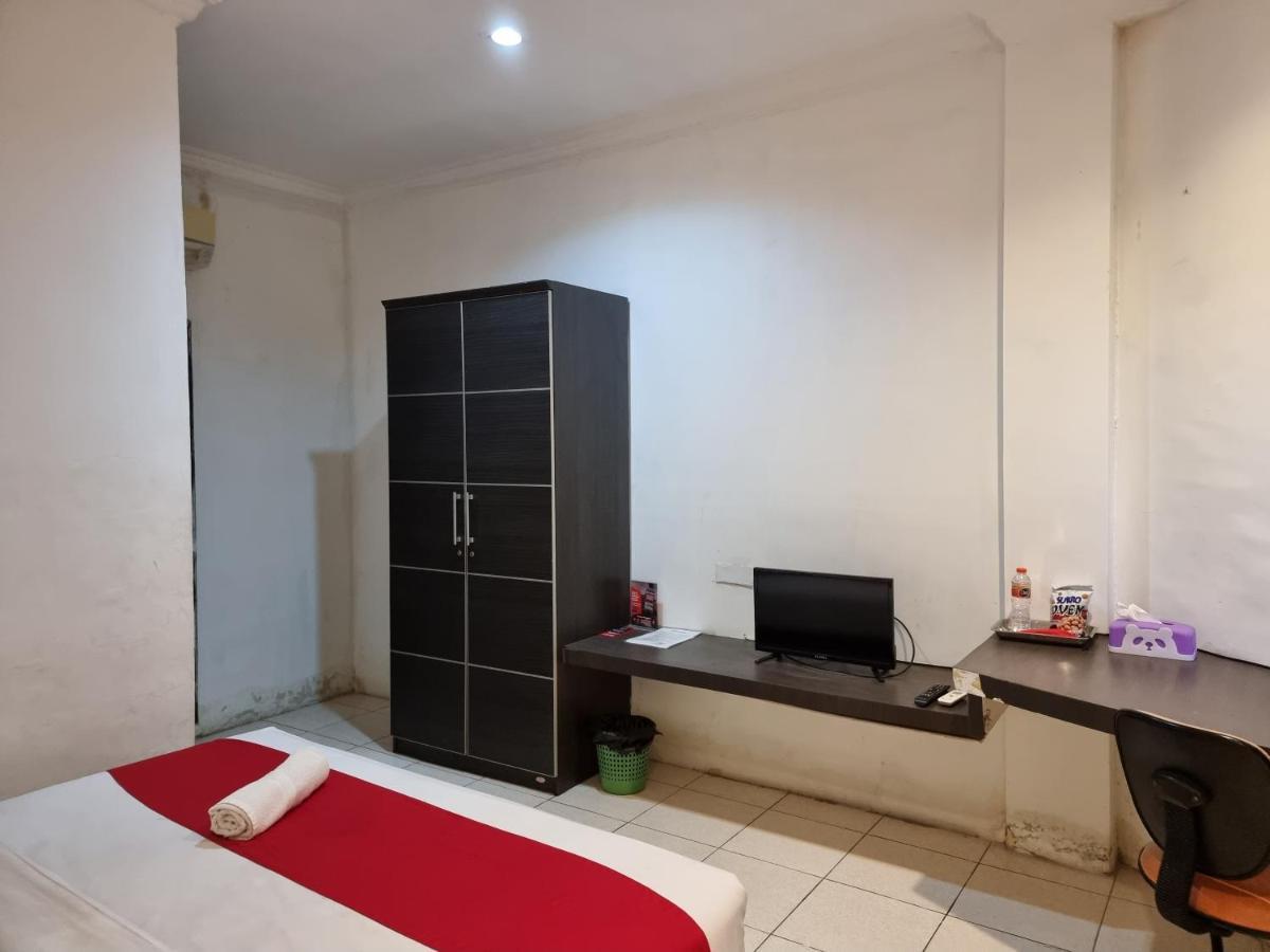 Oyo 90450 Sentra Inn Medan Zewnętrze zdjęcie